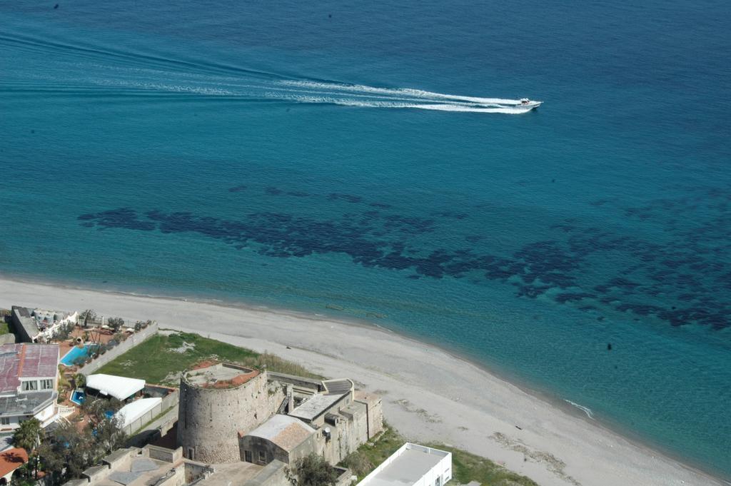 Villa Morgana Resort&Spa Torre di Faro Esterno foto