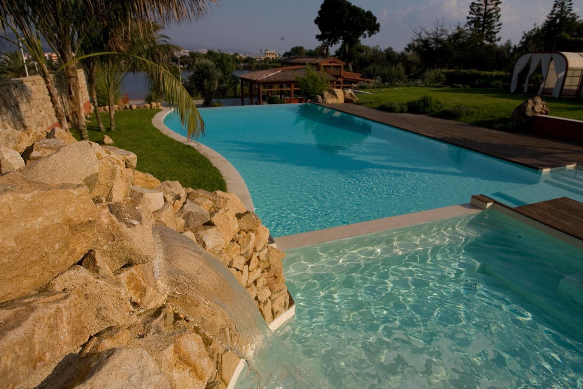Villa Morgana Resort&Spa Torre di Faro Esterno foto